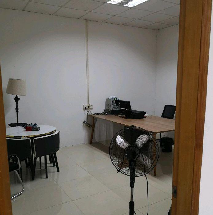 一楼带装修厂房出租，水电齐全