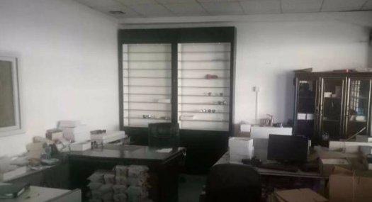 凤岗雁田楼上厂房出租600平 大马路边上