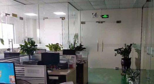 凤岗竹塘出租楼上现成水电带装修厂房出租1460平