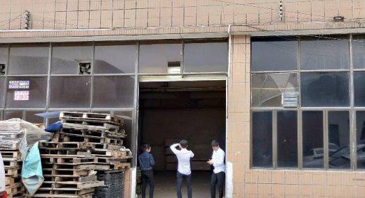 凤岗雁田小面积厂房出租一楼300平现成水电主干道边