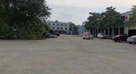 清溪镇三星带牛角行车空地超大带装修厂房出租2000平