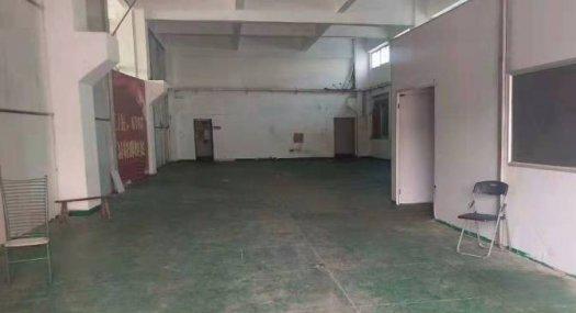 凤岗天堂围靠近观澜高5米一楼厂房680平、配有宿舍