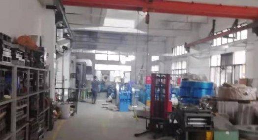 凤岗天堂围西旺工业区出租带行车注塑模具五金厂房2000平