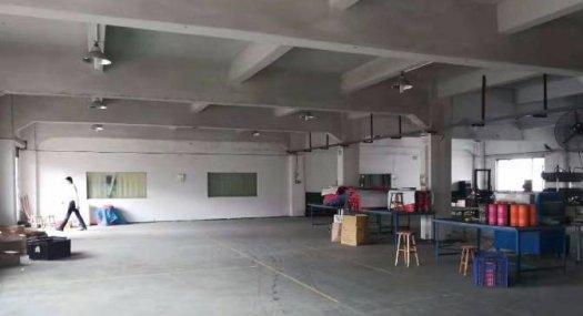 清溪铁松小独院厂房出租楼上1300平适合电子玩具服装