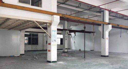 可分租带牛角带行车凤岗车站附近出租一楼厂房1420平