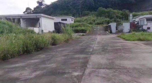 清溪驾校空地出租1万平可堆放泥土沙石建材 已硬化好