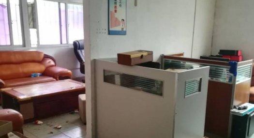 凤岗油甘埔纸箱包装厂房楼上800平方出租，带精装修