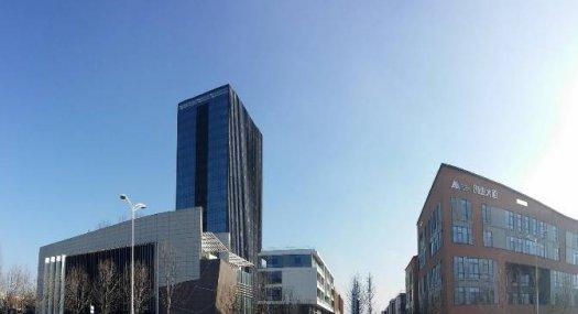 东莞市塘厦镇９０００平方米楼上仓库出租