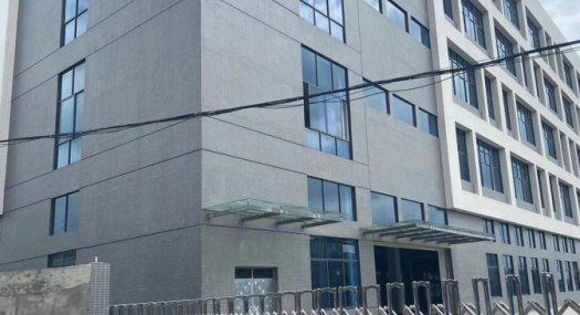 东莞东莞市 莞樟路寮步段26000㎡ 厂房租售层高7米 配电600KVA 独院 可环评 可分租