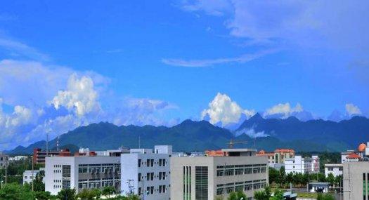 东莞市塘厦镇６０００平米五楼厂房出租（专租电池厂）