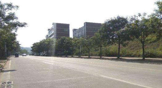 东莞市清溪镇７６００平方米楼上仓库出租