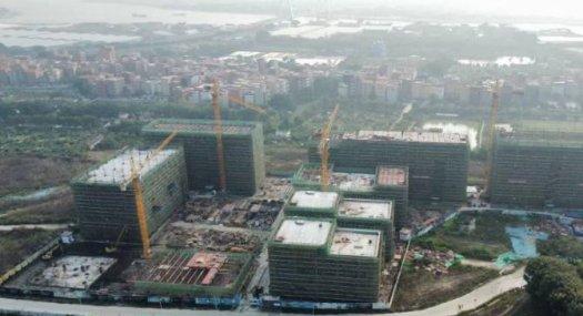 佛山禅城 禅城50年产权新园区，仅有的红本厂房出售，年底交付135000㎡ 砖混厂房出售层高7米 跨度12米 柱距12米 可环评 可分租