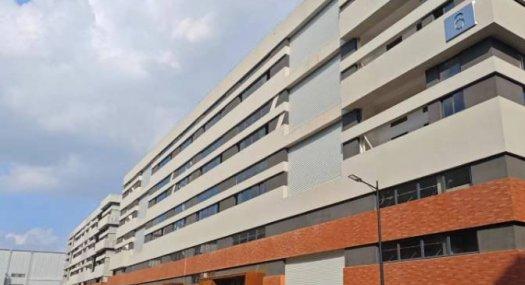 佛山高明三层独门独院厂房出售，M2工业用地，50年国有产权，现楼。单价2字头每平