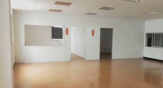 广州番禺 飞鹅街18号1400㎡ 砖混厂房租售层高7.5米 跨度21米 柱距40米 配电300KVA 独院 可分租