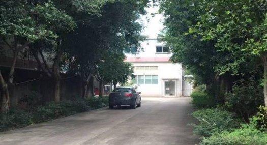 广州从化 105国道独院8亩厂房出售层高8米 跨度14米 配电50KVA 独院天车27吨 有蒸汽 有燃气 可环评