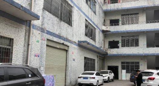 广州白云 白云区长红村茶园岗工业街1号大院1200㎡ 厂房租售层高4.5米