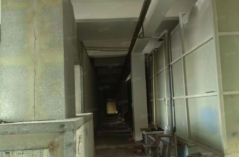 小金口厂房出租，原房东红本现成烤漆房带设备无转让费价格美丽