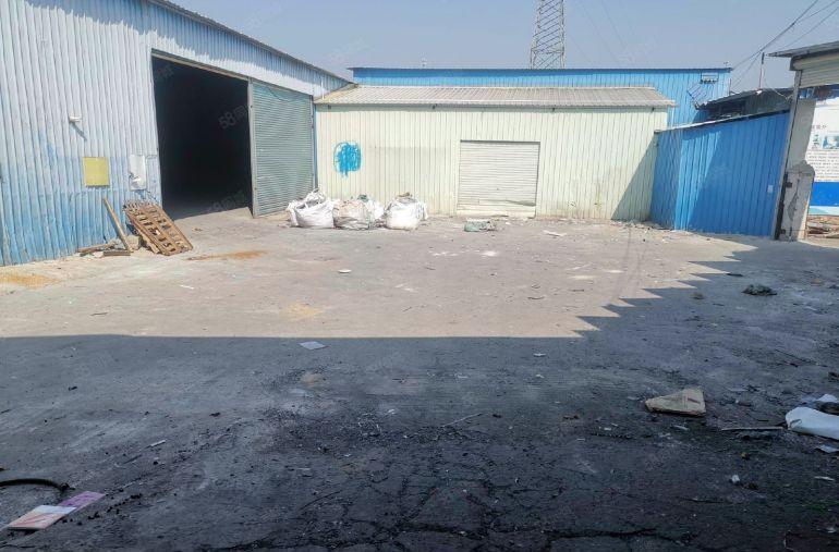 下角火车西站旁1200独院钢构厂房出租 可分租