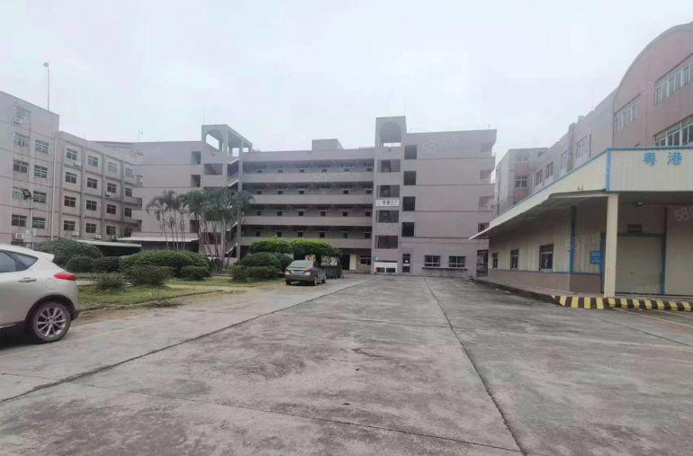 湖滨800平方带办公室 租8块 带地坪漆 带货梯 可进大车