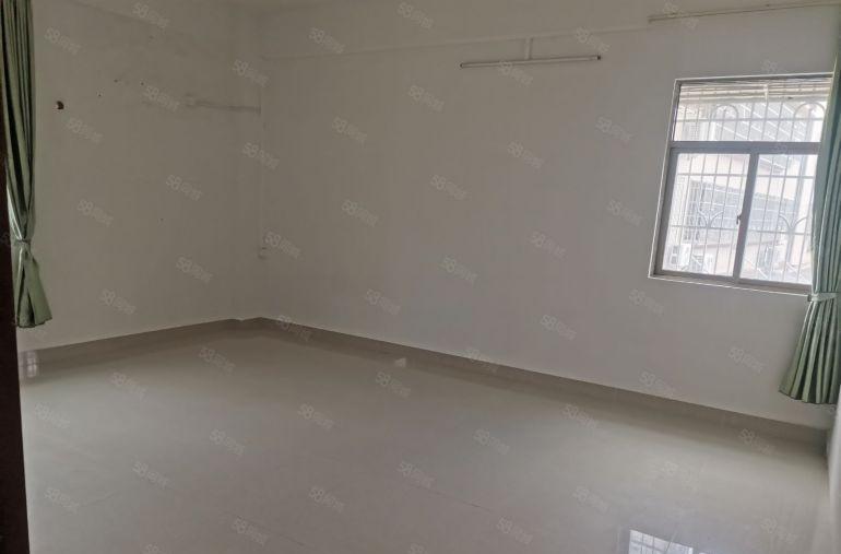 便宜租啦1100平米水口大湖溪独门独院赠送500平米空地