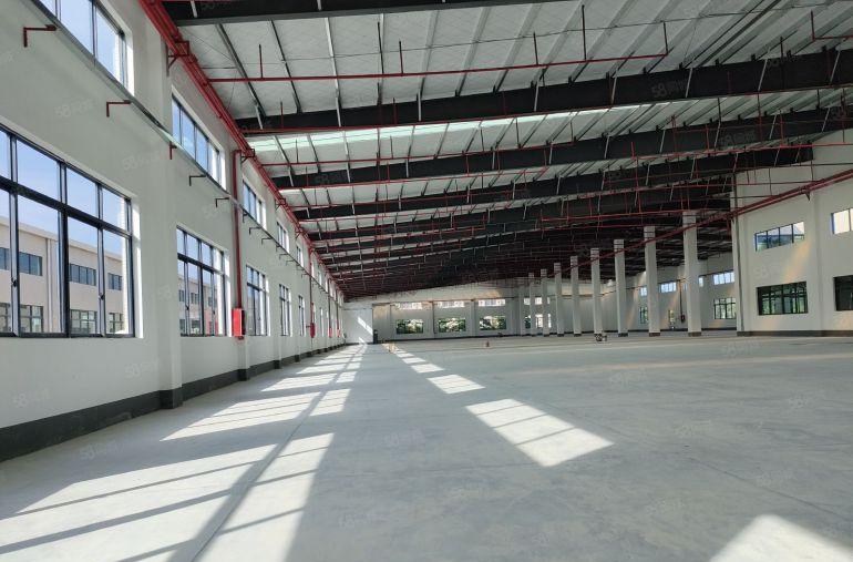 小金口独门独院2250平方房东直接出租形象靓证件齐全