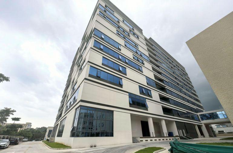 三栋数码园单层大面积标准厂房，大小可分租