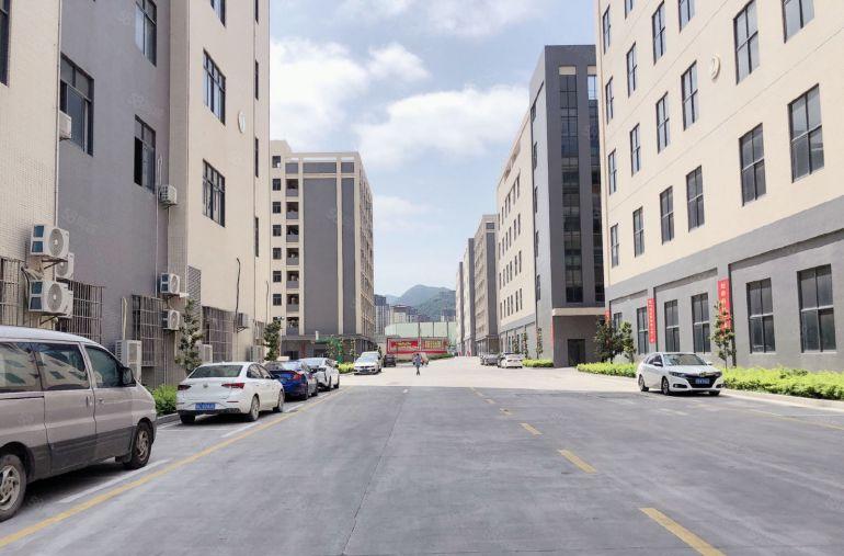 小金口楼上1500平带装修，主线到位，园区空地大厂房仓库出租