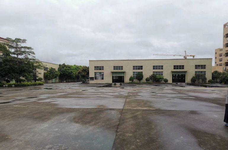 马安原房东钢构厂房2200方出租，滴水6米高有国土证