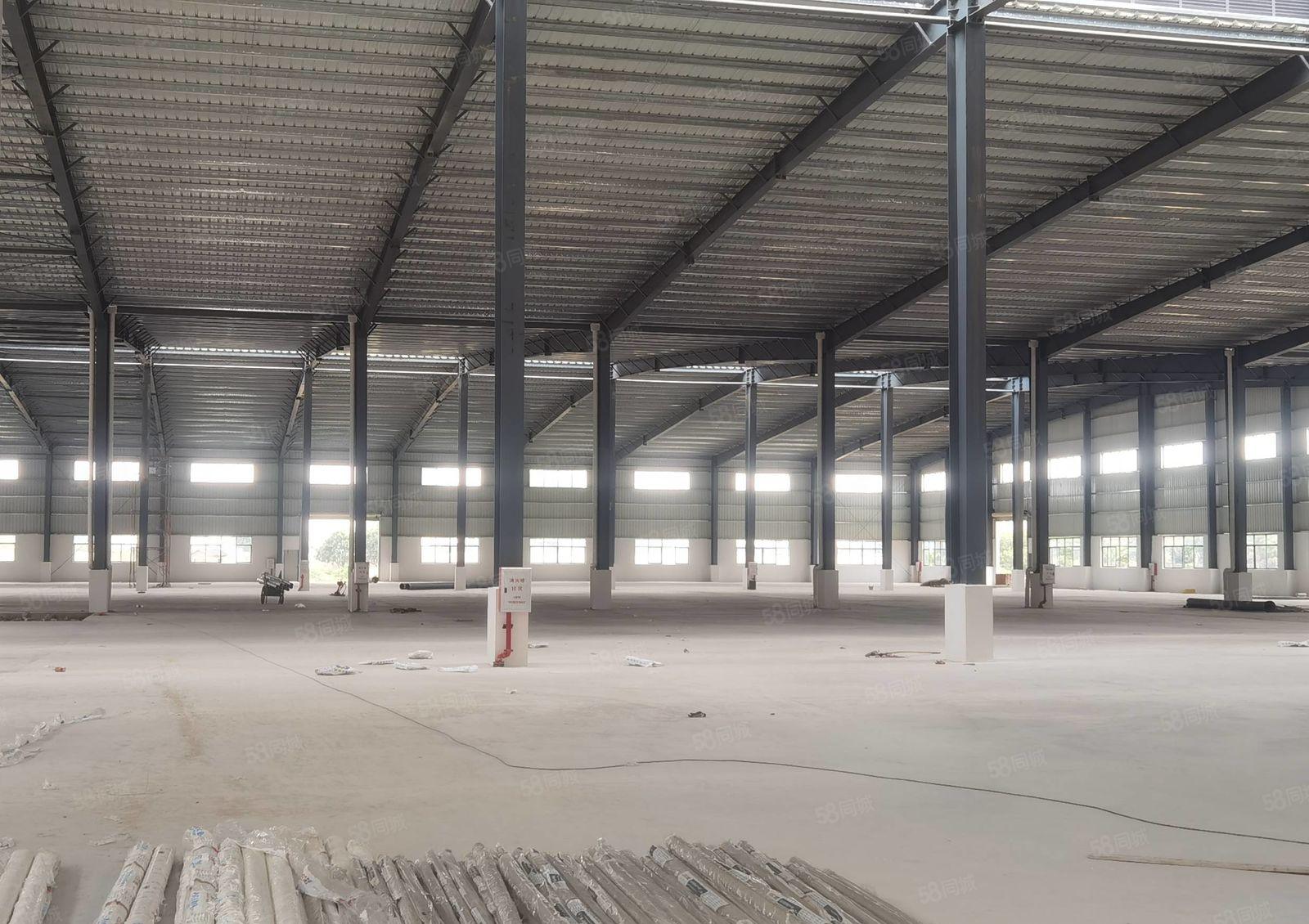 三栋红本钢构厂房2380平方，4100平方出租