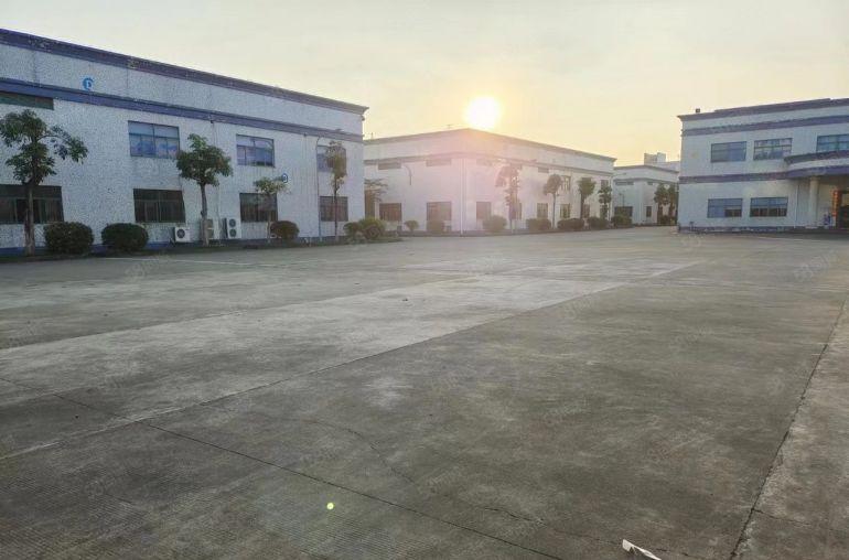 原房东经典小独院2层3300平实际面积厂房仓库低价出租