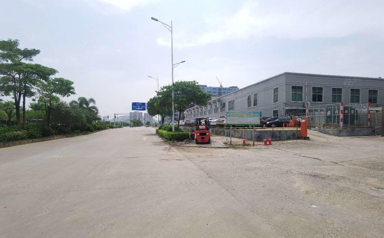 三栋数码园 单一层独院8000平方钢构厂房出租  大小可分租