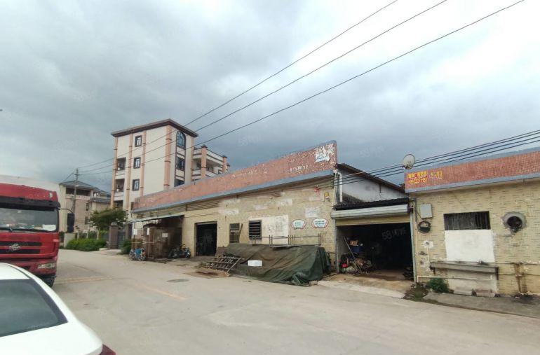 小金，两套独院1000平和1200平，位置好，空地大~~~~