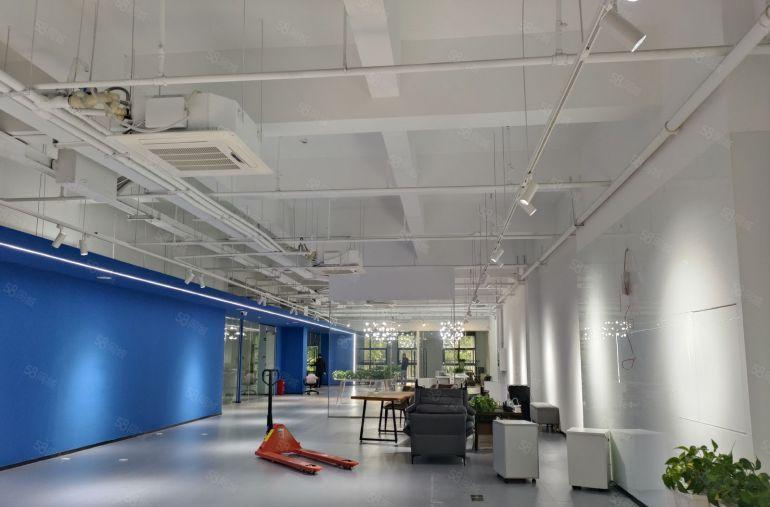 8块东江高新科技开发区楼上现成装修1500平办公室厂房出租！