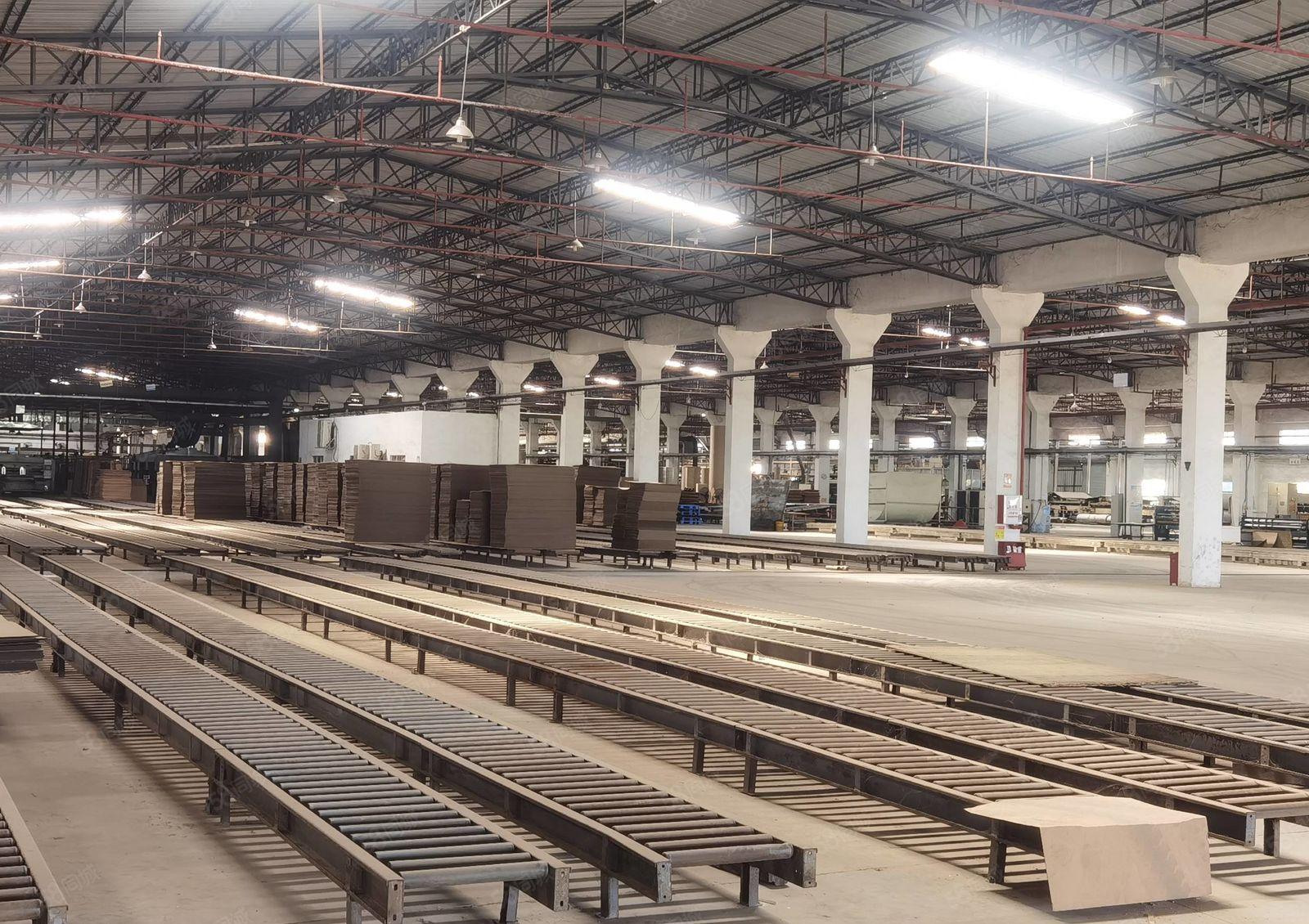 红本钢构厂房26000平方出租，空地5万平方，可分租