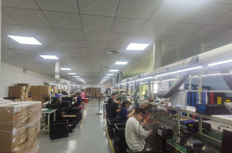 水口湖滨市场旁工业园二楼带装修厂房1200平米出租，好招工