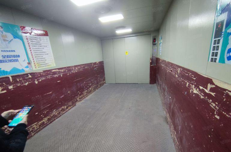 水口华阳电子厂旁十吨货梯厂房出租2000平3F楼上当一楼用