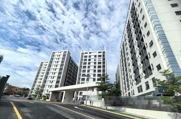 0.4全包惠城区全新带豪华装修厂房 大小可分 厂房仓库出租