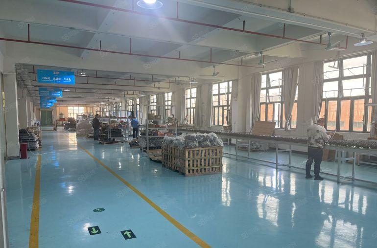 水口仅租6元，原房东标准厂房带装修办公室，0公摊空地非常大