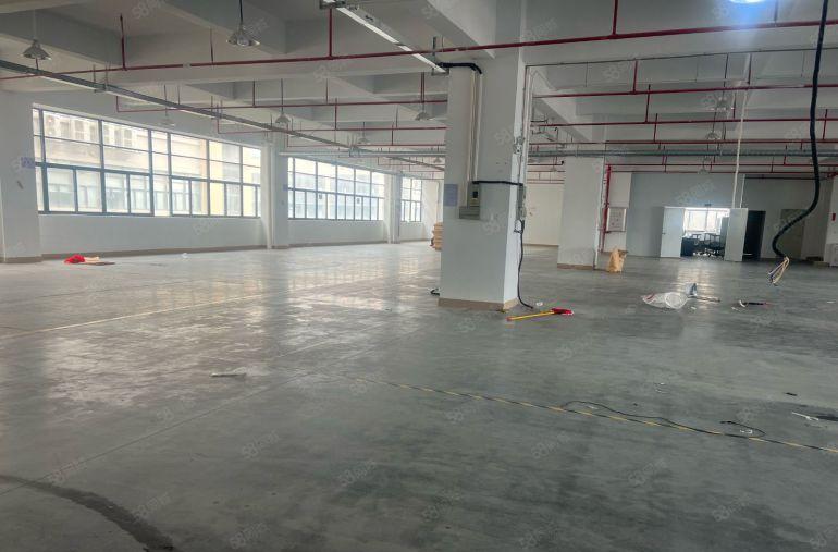 水口镇楼上带装修厂房出租单层7600平方米大小可分租