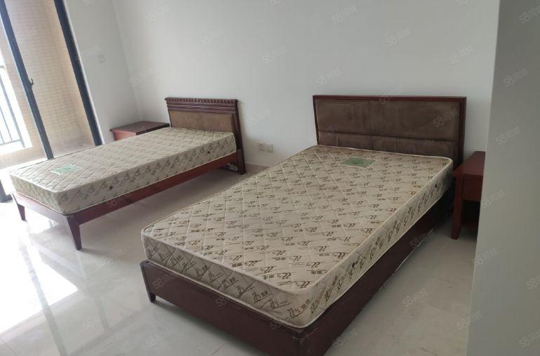 水口荔枝城工业区低价精装修厂房出租3400平可分租有地坪漆