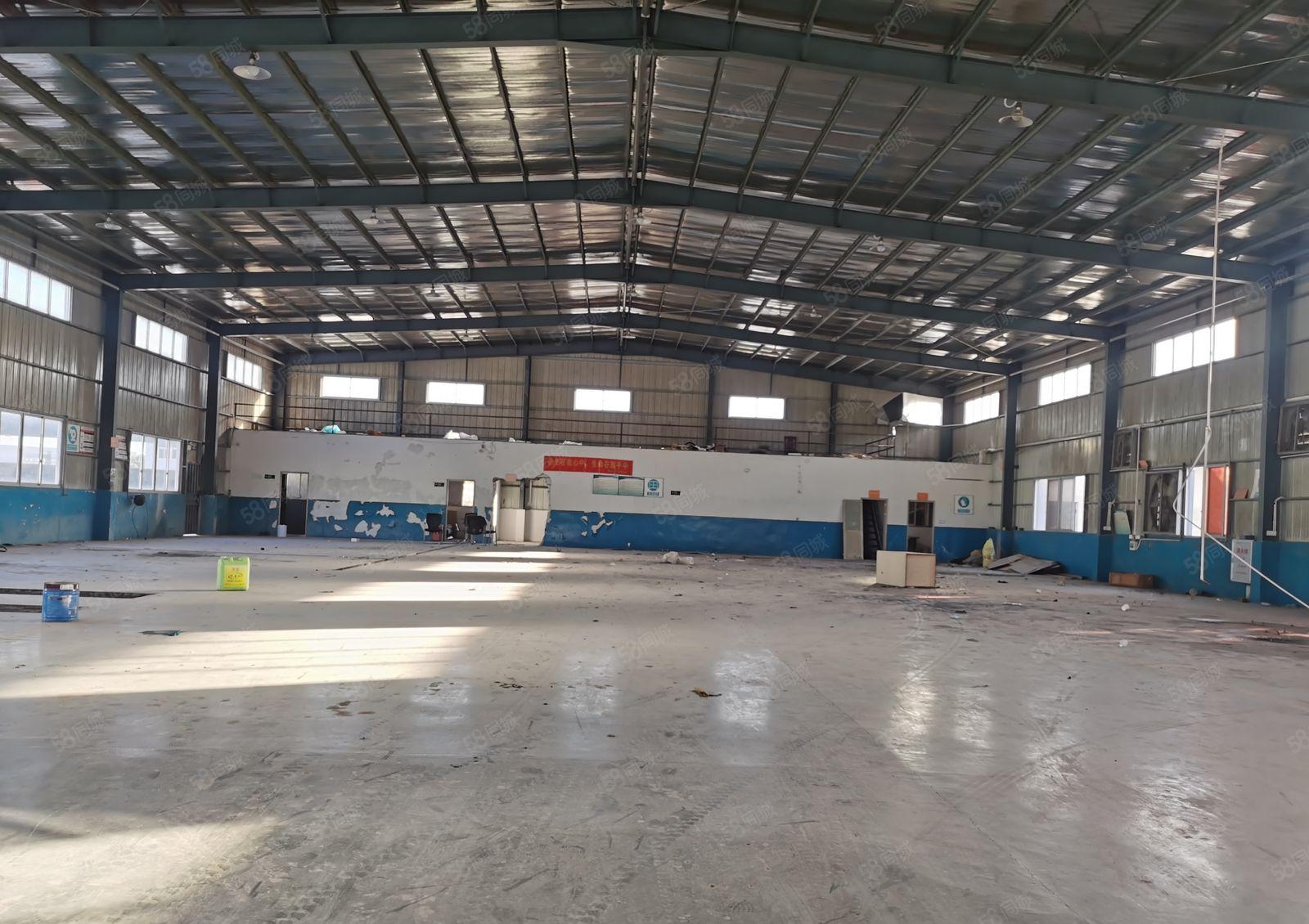 汝湖高速出口单一层8米钢构独院1250平米