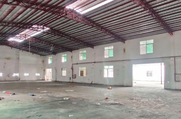 小独院厂房出租，原房东实际面积无公摊高度7米有宿舍空地大