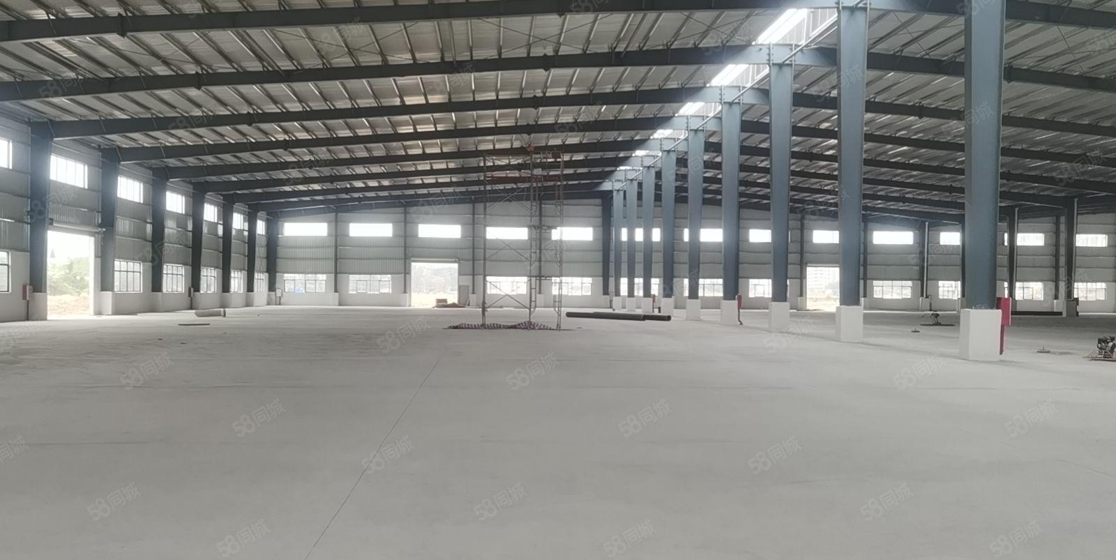 三栋红本钢构厂房2380平方，4100平方出租