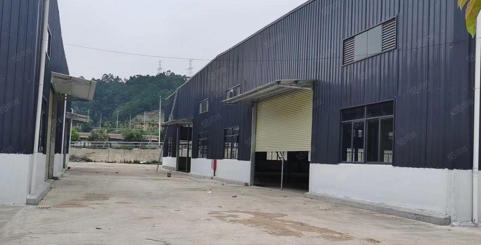 全新工业园钢构，两侧带卸货平台，交通便利，形象高大上