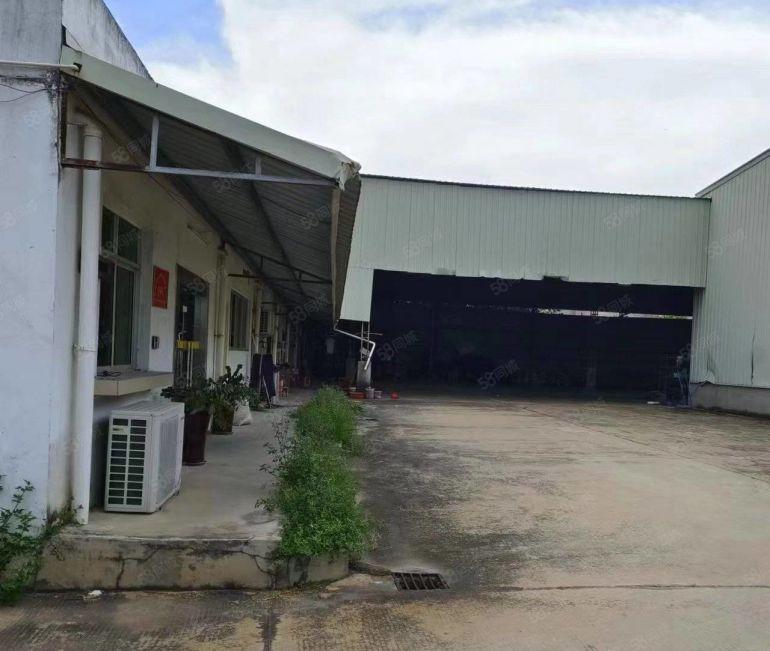 新湖工业区~~~独院钢构3500平，滴水7米~大路边空地大~