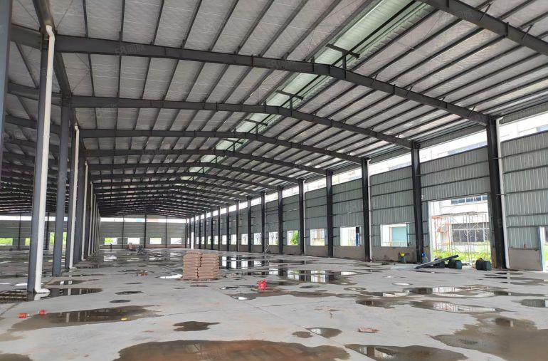 惠州惠城区中心适合做汽车美容，4s 店。体育的一楼钢结构厂房