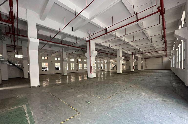 一二楼3000平方厂房带装修低价出租可分租原房东