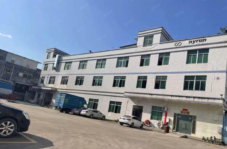 ~~~~小金口1楼1300平，2楼3000平，可分租~~~~