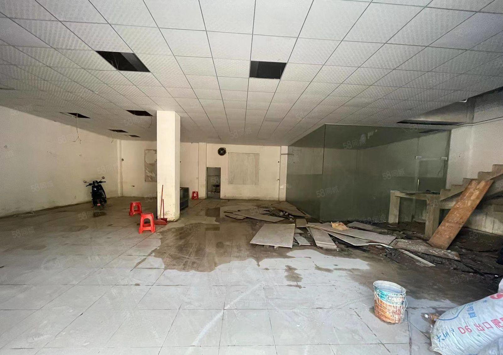 小金口单一层楼房320平方，带装修，租金5000