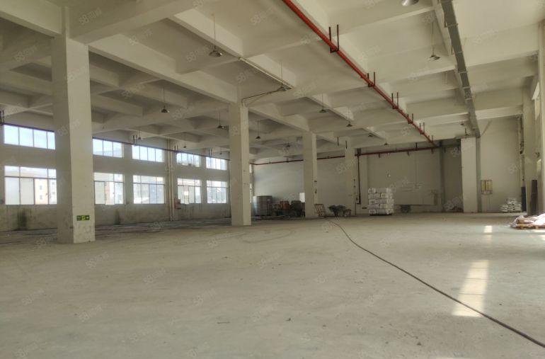 厂房出租，三栋数码园新出标准备房5800平方大小可分租
